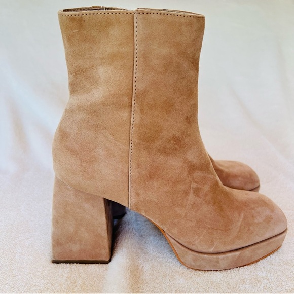 70’s Style DOLCE VITA TAN SUEDE CHUNKY HEEL PLATFORM FITTED ANKLE BOOTS SIZE 9 - Picture 2 of 11